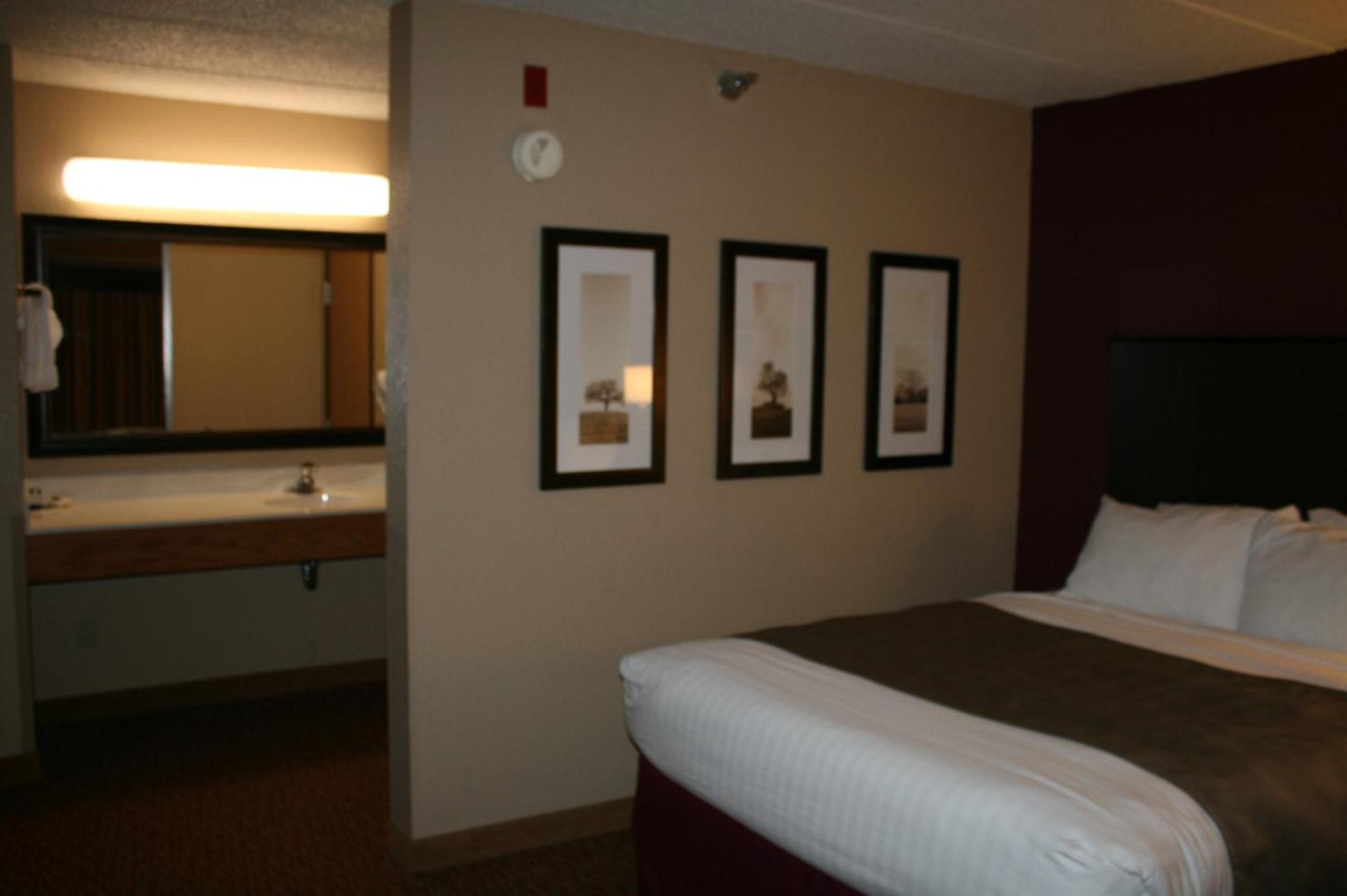 Americinn By Wyndham Osceola Экстерьер фото